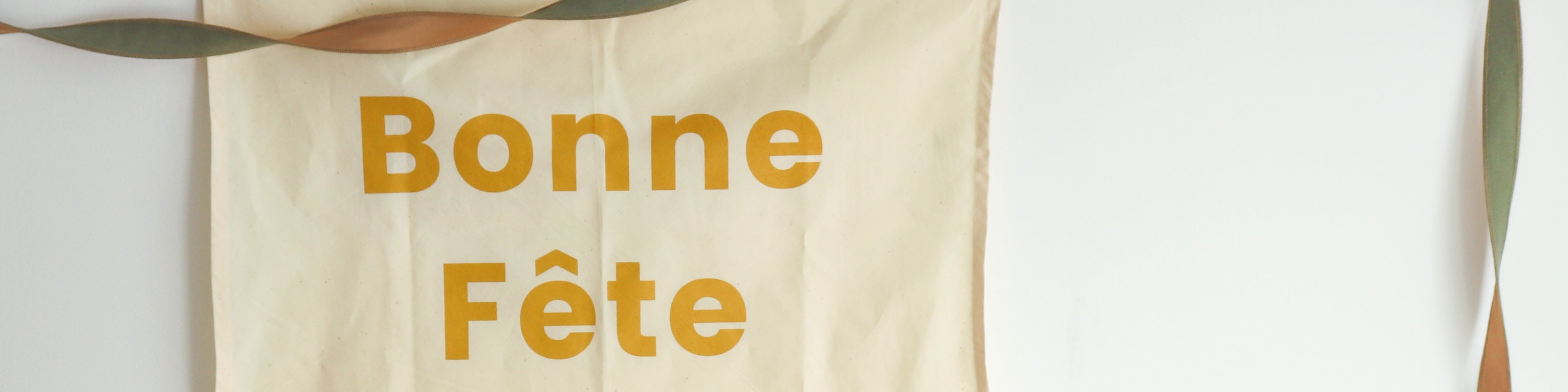 Banderole anniversaire en tissu rescapé