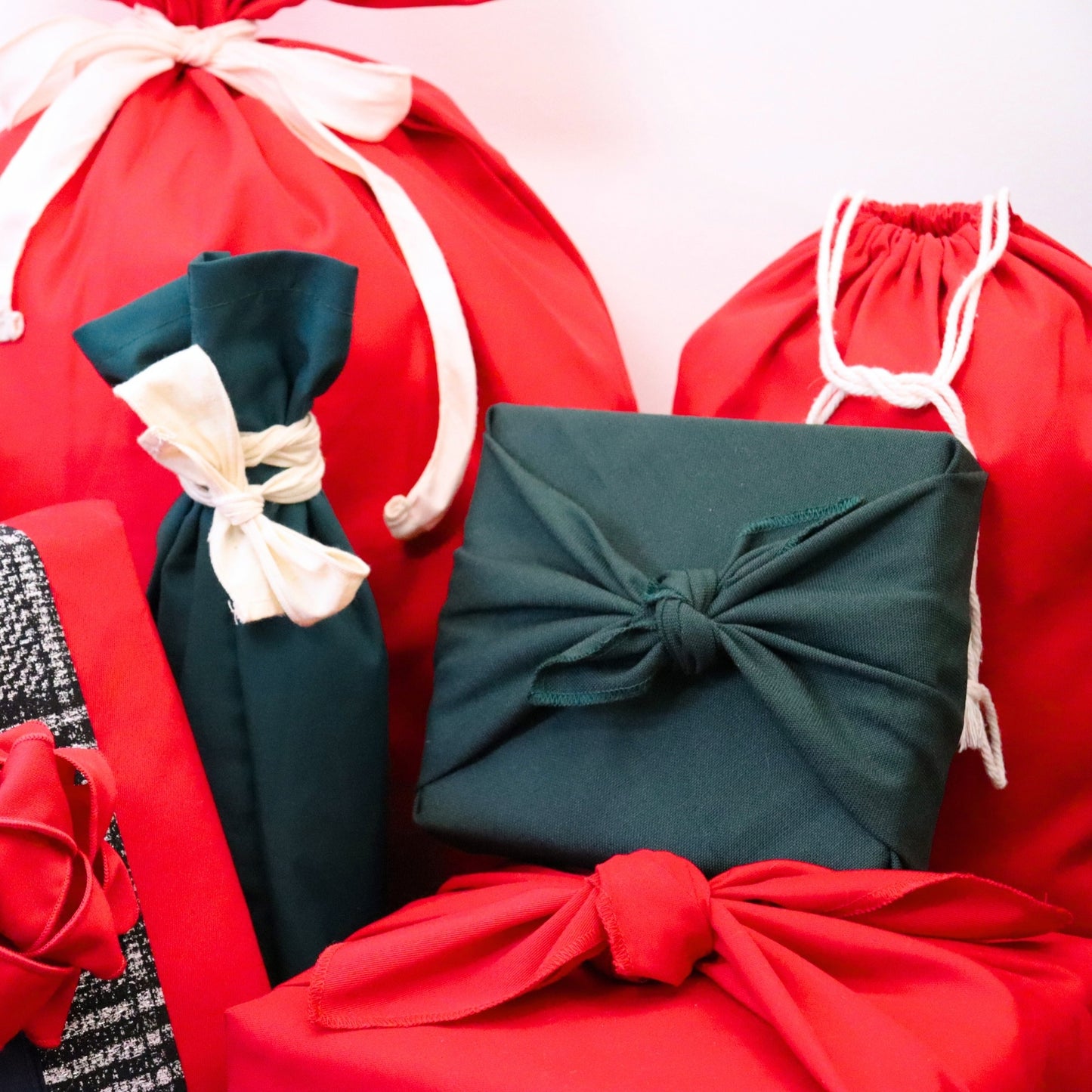 Kit for a family of 4 - Traditional Christmas