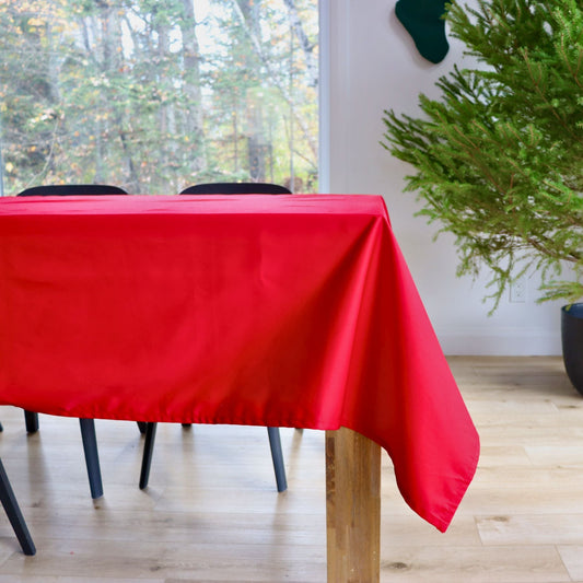 Classic Christmas Tablecloth - Red