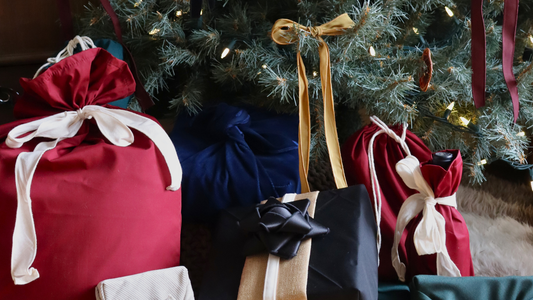 5 raisons d’emballer tes cadeaux de Noël dans du tissu