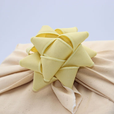 Chou à cadeau en tissu - Classique - Jaune beurre
