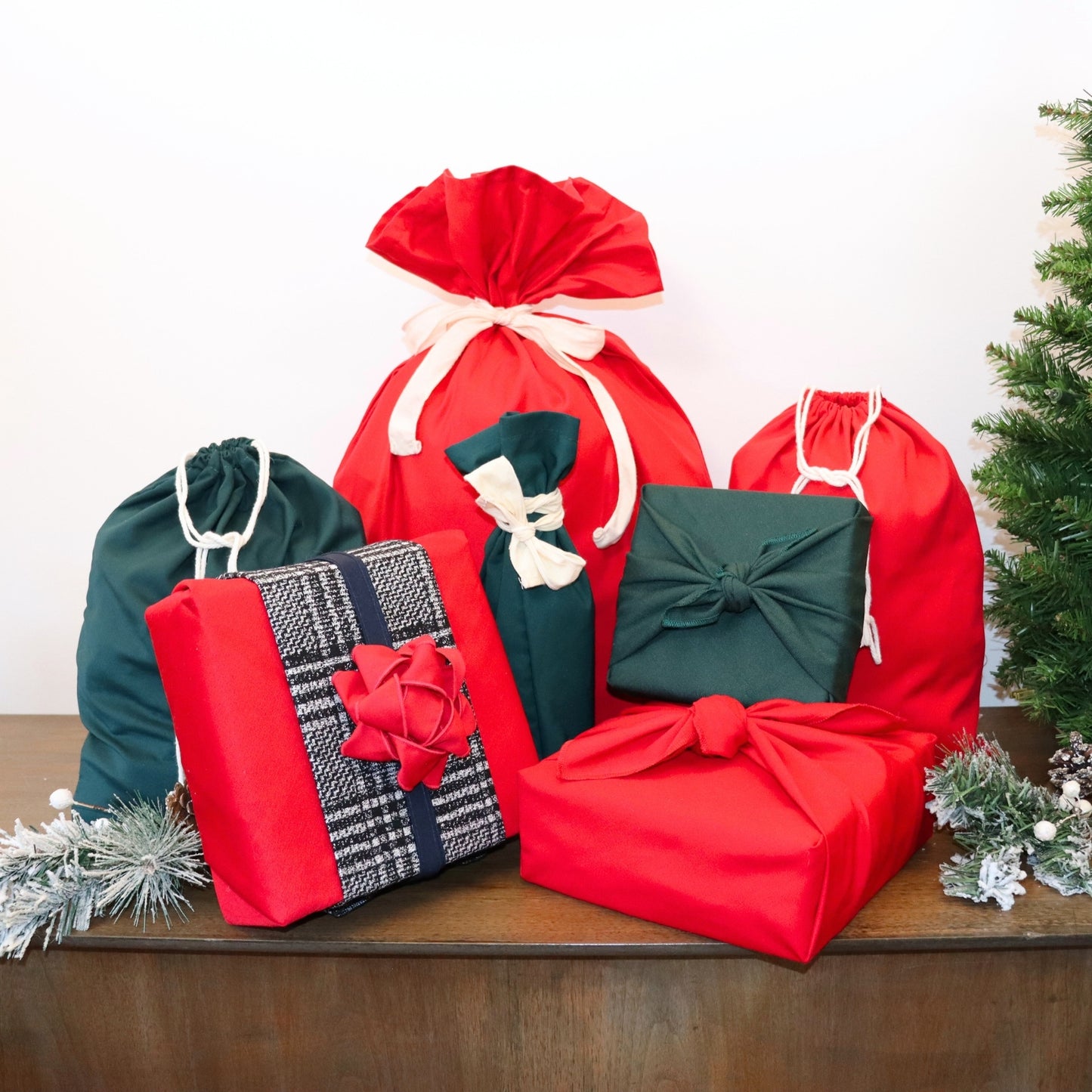 Kit for a family of 4 - Traditional Christmas