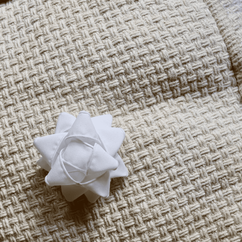 Chou cadeau réutilisable en tissu récupéré - Blanc neige