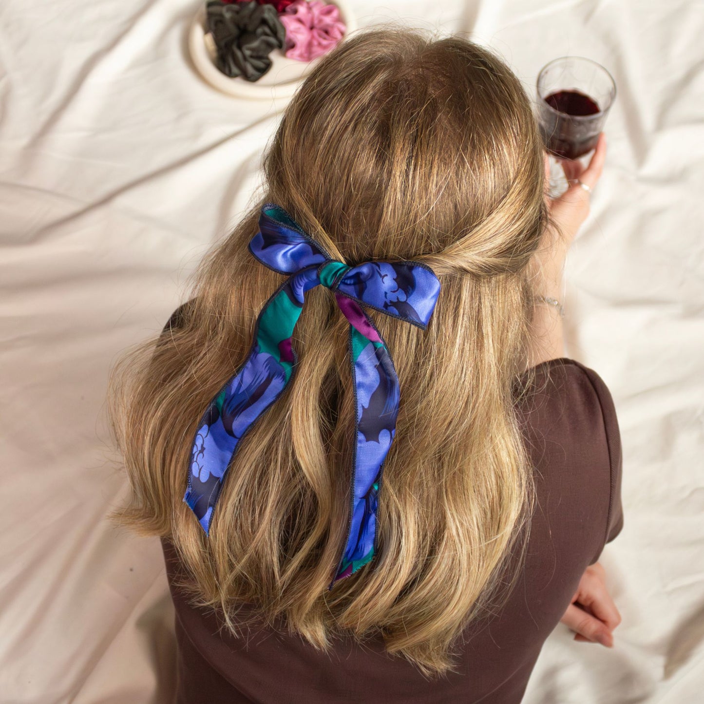 Boucle à cheveux - Bleu floral effet soie