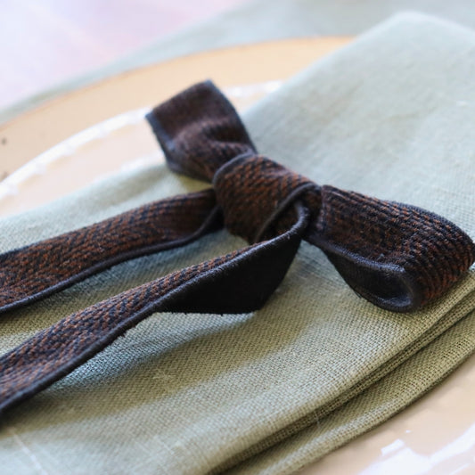 IMPARFAIT - Boucle longue avec pince - Velours chevrons brun