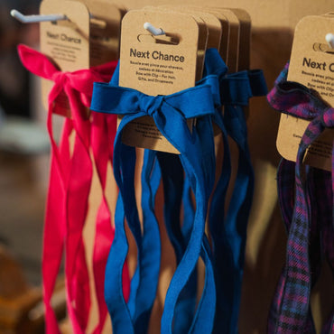 IMPARFAIT - Boucle longue avec pince - Bleu royal