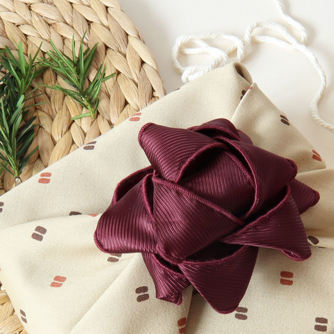 Reusable gift bow made of recycled fabric - warm burgundy